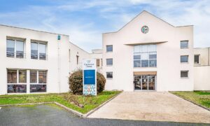 Façade de l'EHPAD la Clairière aux chênes Korian