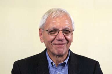 photo de l'adjoint M. Daguisé pour les permanences du samedi